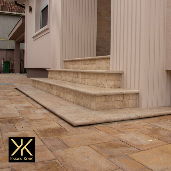 noche stepenice od kamena